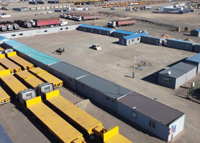 Цагаан хад суурьшлын бүс дэх кемп